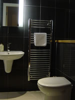 Kingston House bathroom